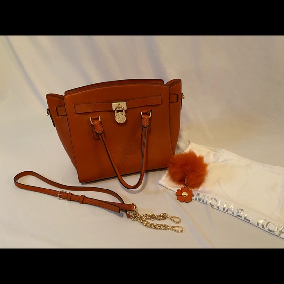 Micheal Kors Large Leather Hamilton Bag - Picture 2 of 8